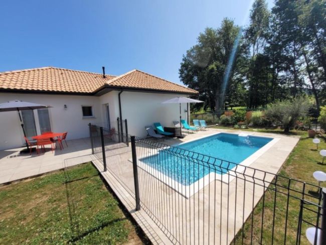 Maison 4 Chambres à FROUZINS