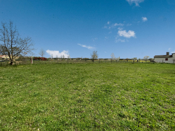 Lasmasquère Terrain 720 m² entierement viabilisé