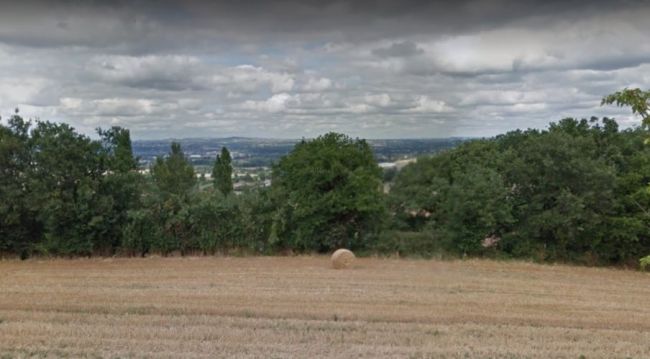 terrain sur les coteaux de Puygouzon