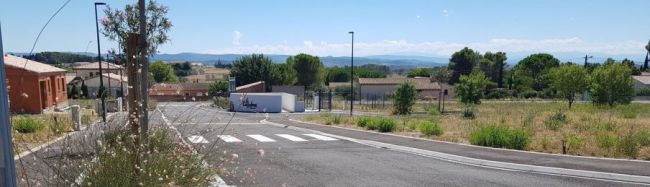 Terrain à bâtir de 1000 m² en lotissement entièrement viabilisé prêt à construire à Conques sur Orbiel