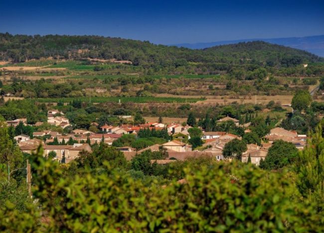 Ferrals-Les-Corbières terrain de 407m² constructible proposé avec un projet de construction de 407m²
