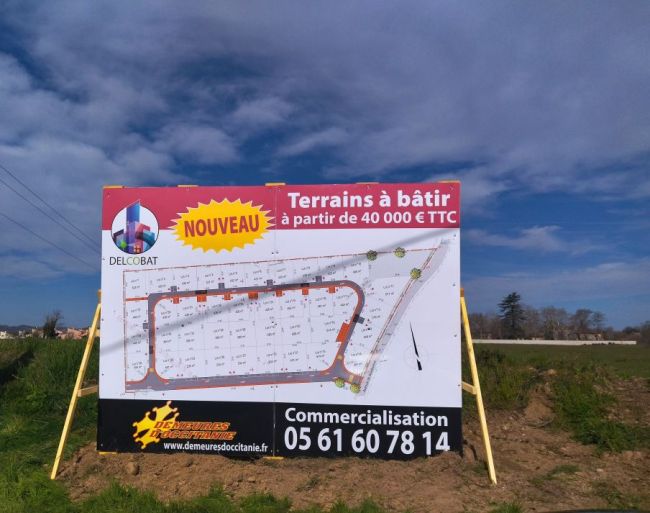 Terrain constructible à La Tour Du Crieu