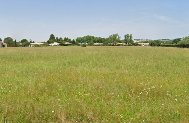Terrain 690m² viabilisé Mirepoix-sur-Tarn 31340