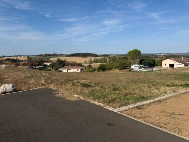 Terrain à batir 1043m² viabilisé Saint-germier 81210
