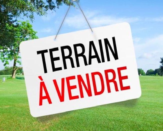 LESCOUT TERRAIN 1200M² VIABILISE TRES BELLE VUE