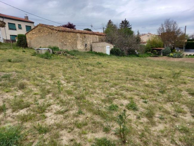 Labruguière, terrain à bâtir de 1090 m²