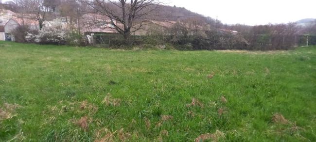 Noailhac, terrain à bâtir plat de 900 m²
