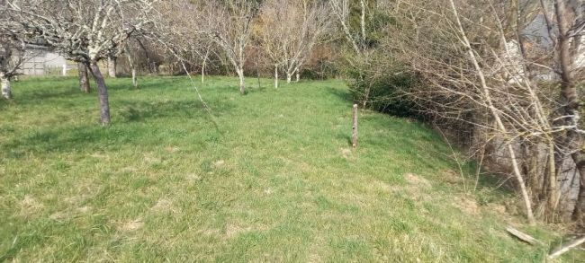 Pont de l'Arn, terrain plat de 900 m²