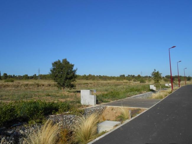 Terrain à bâtir en lotissement de 500 m² FRAIS DE NOTAIRES REDUITS à Trèbes