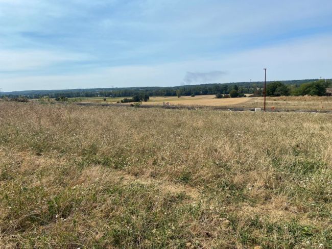 Terrain à batir de 405 m² à Villeneuve les Boulocs