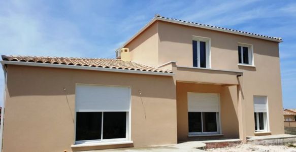 VILLA 3 CHAMBRES + BUREAU ET GARAGE RESTINCLIERES 34160