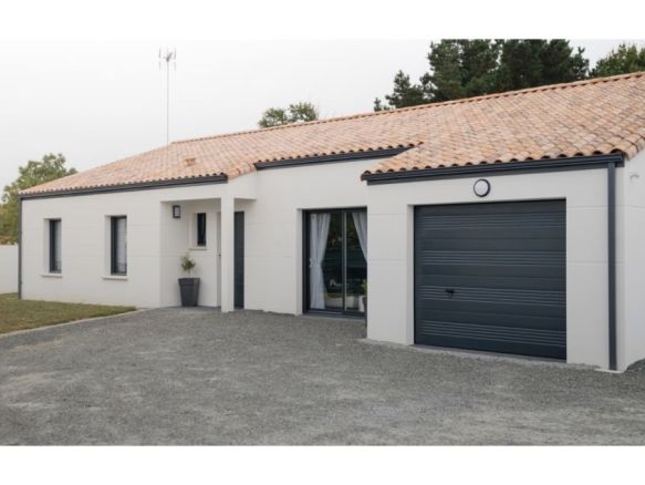Maison 4 chambres de 105 m² à Miremont au calme