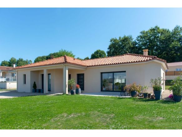 Maison contemporaine à CORNEBARRIEU