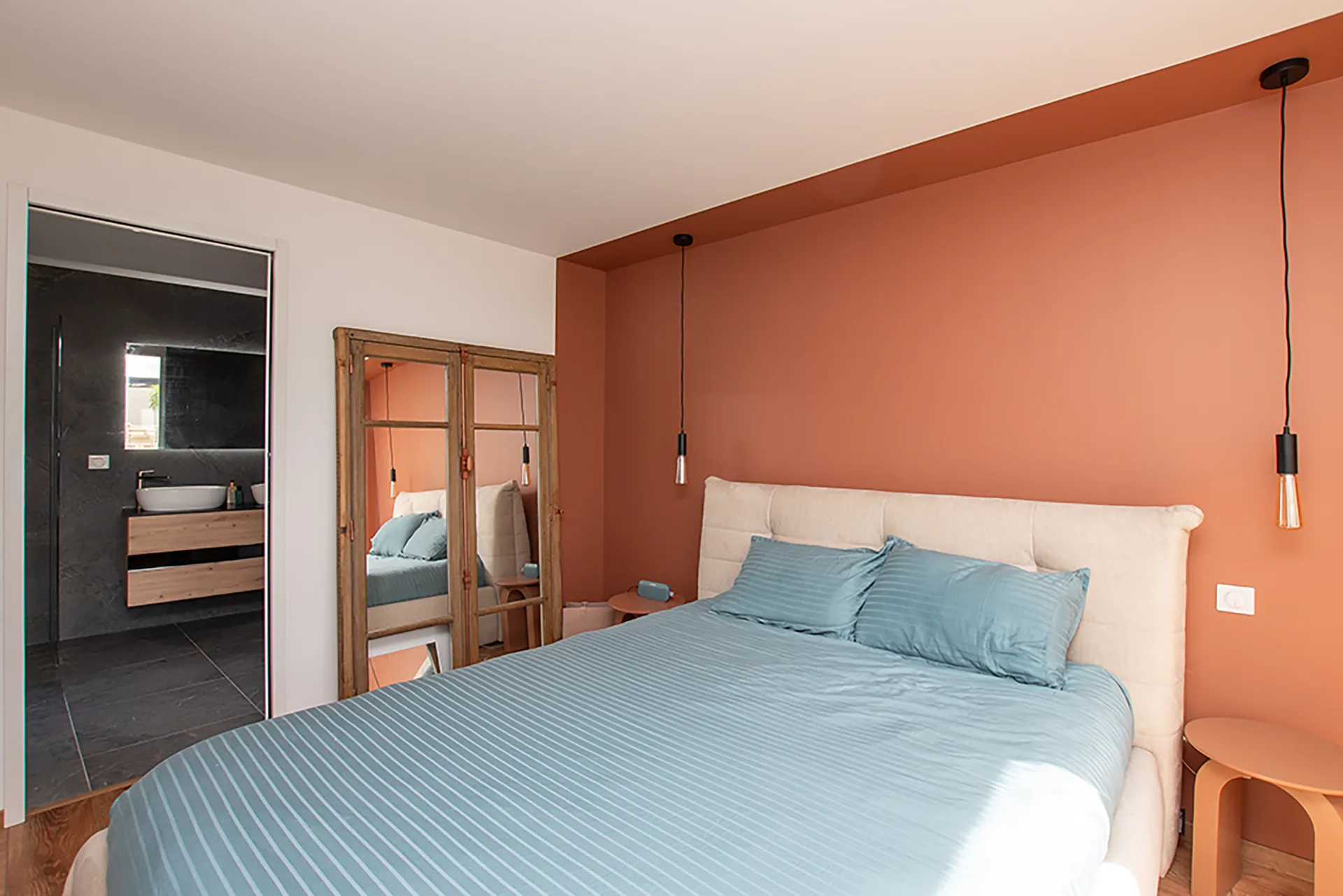 Maison neuve contemporaine à Beauzelle (31) – 190 m² sur-mesure avec piscine et patio paysager