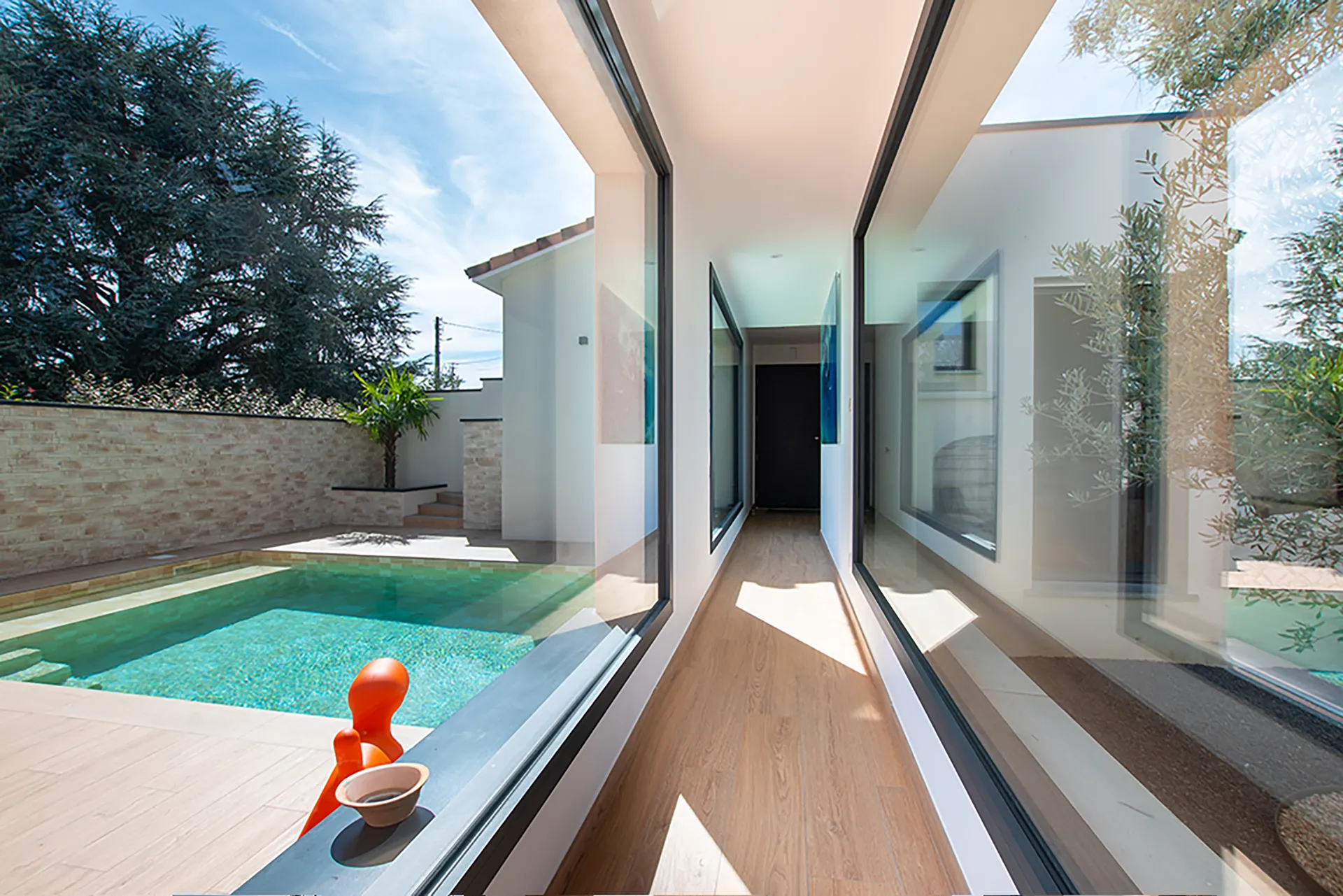 Maison neuve contemporaine à Beauzelle (31) – 190 m² sur-mesure avec piscine et patio paysager