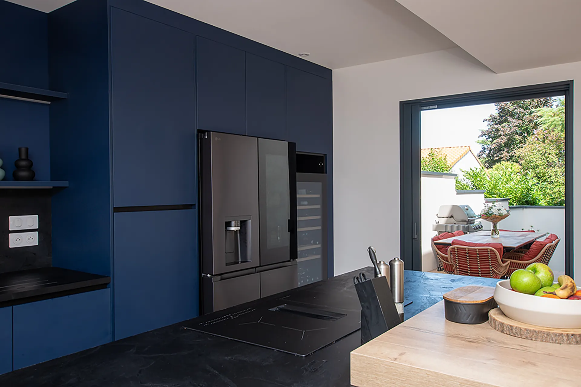 Maison neuve contemporaine à Beauzelle (31) – 190 m² sur-mesure avec piscine et patio paysager