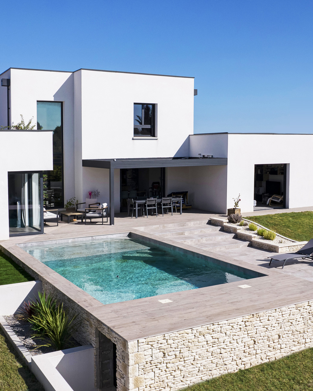 Une villa contemporaine d’exception à Saint-Laurent-d’Aigouze
